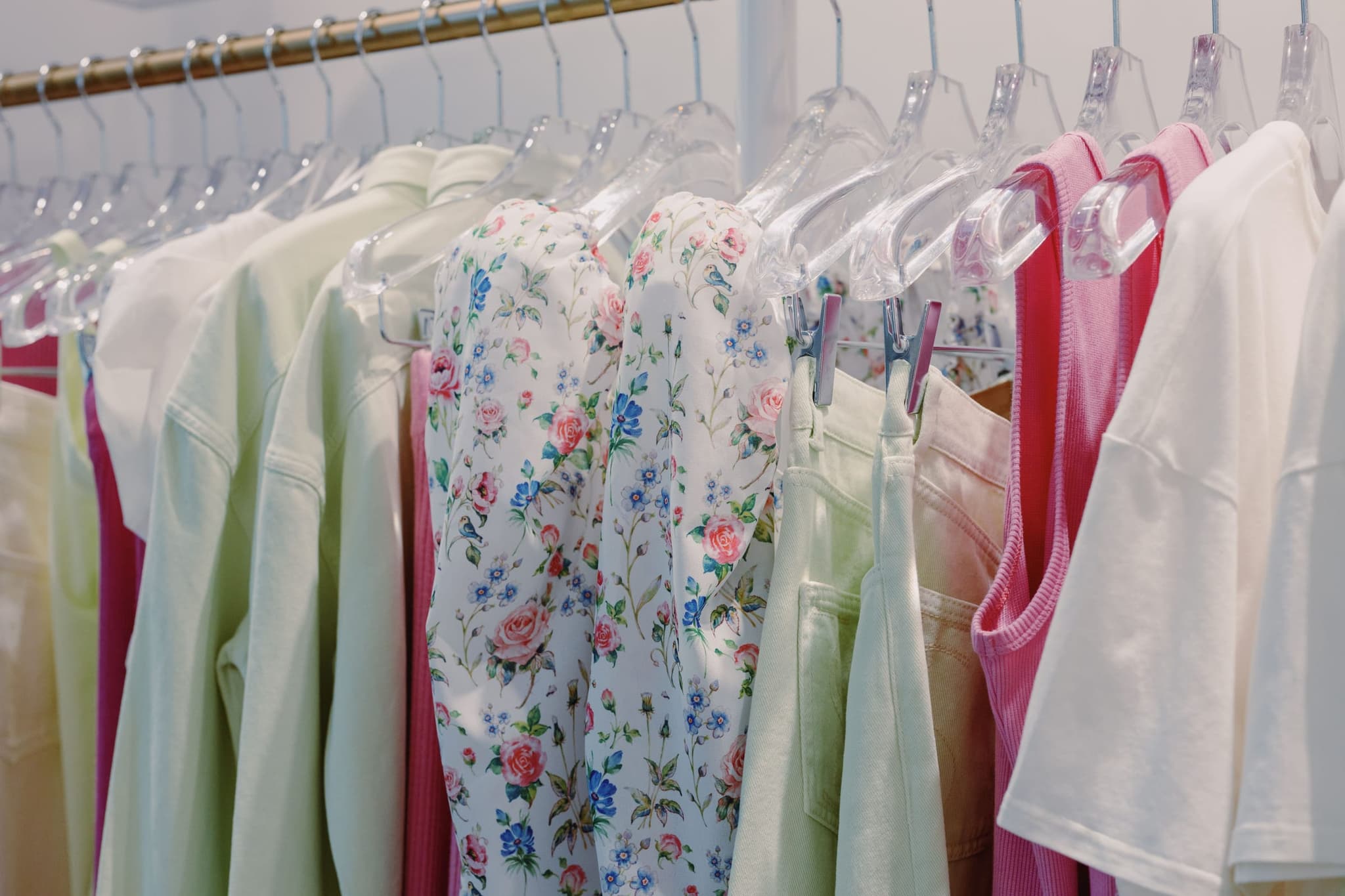 Apparel & Accessories