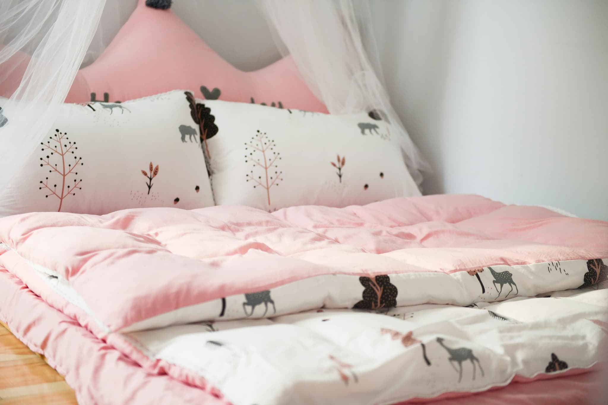 Home Textiles & Linens