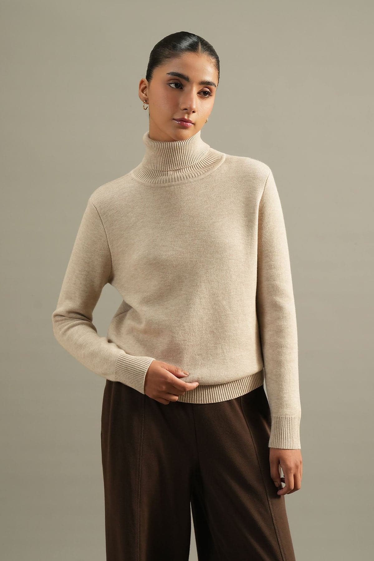 Turtle-neck knit sweater