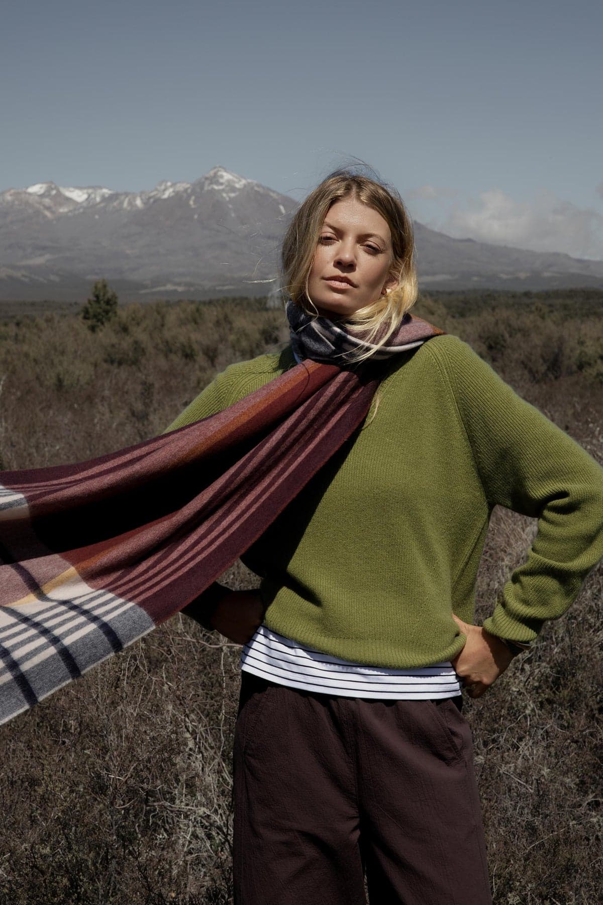 Dill green cashmere-blend V-neck sweater