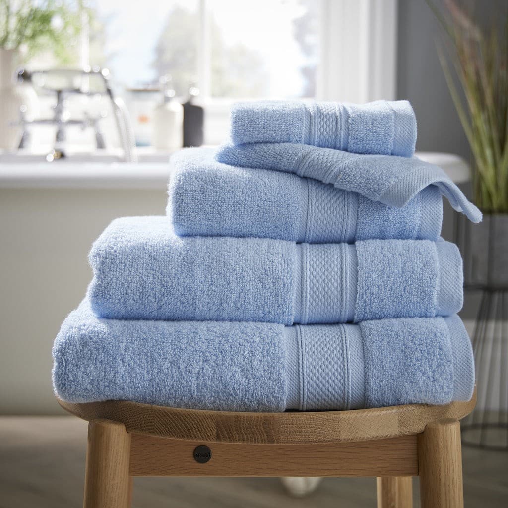 Bluebell supremely soft zero-twist towel