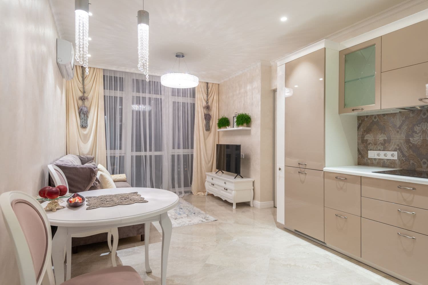 Soft sheers dressing a calm cream interior
