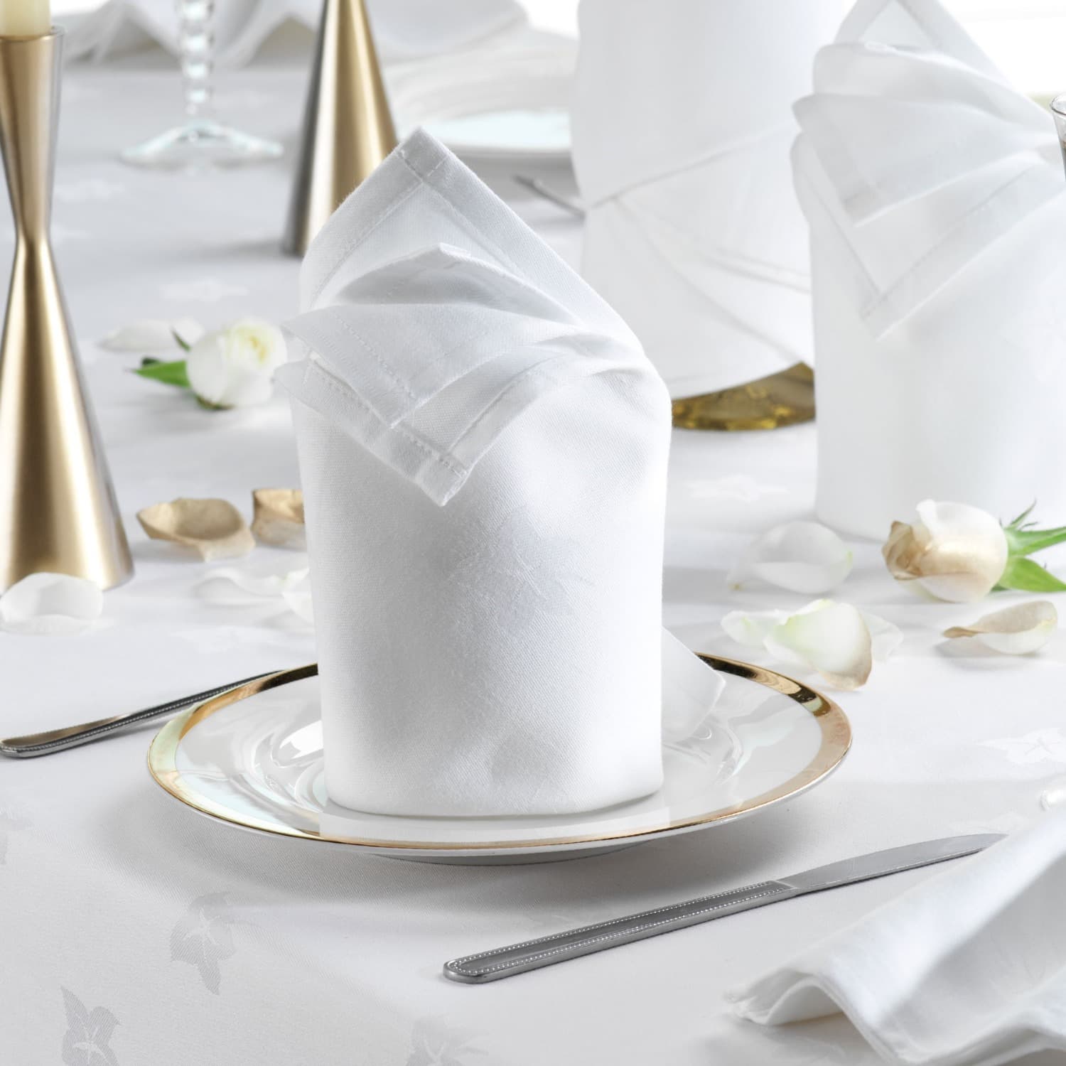 White ivy leaf design napkin