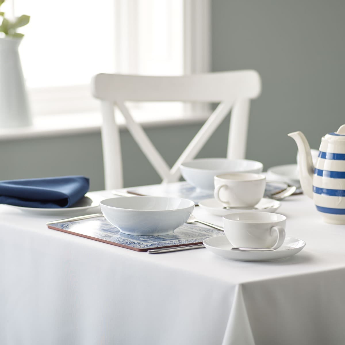 Plain white polyester banquet tablecloth