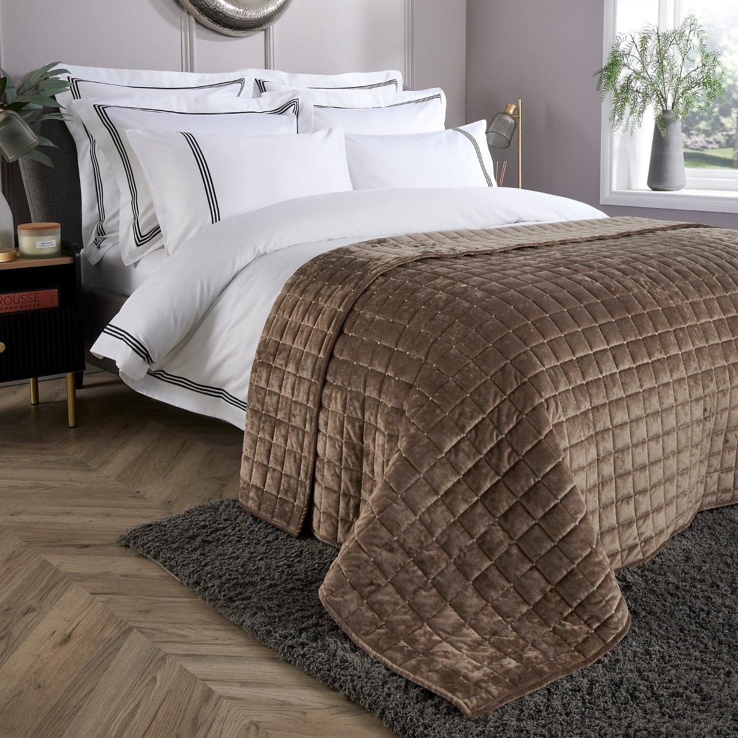 Taupe quilted velvet double-sided throw